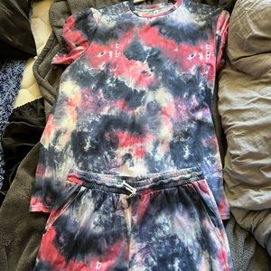 Tie dye set. Shorts and shirt.